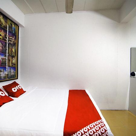 Oyo 560 Chang Hostel Suvarnabhumi 曼谷 外观 照片