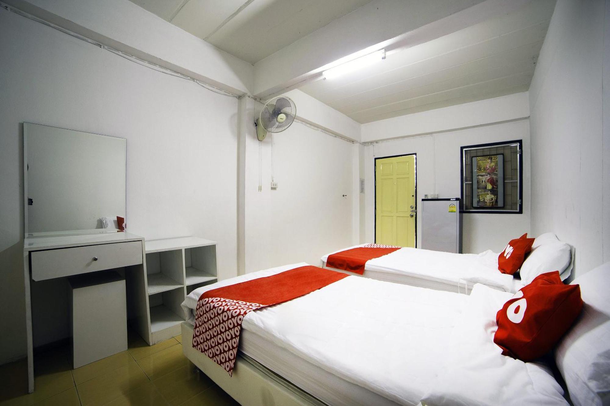 Oyo 560 Chang Hostel Suvarnabhumi 曼谷 外观 照片