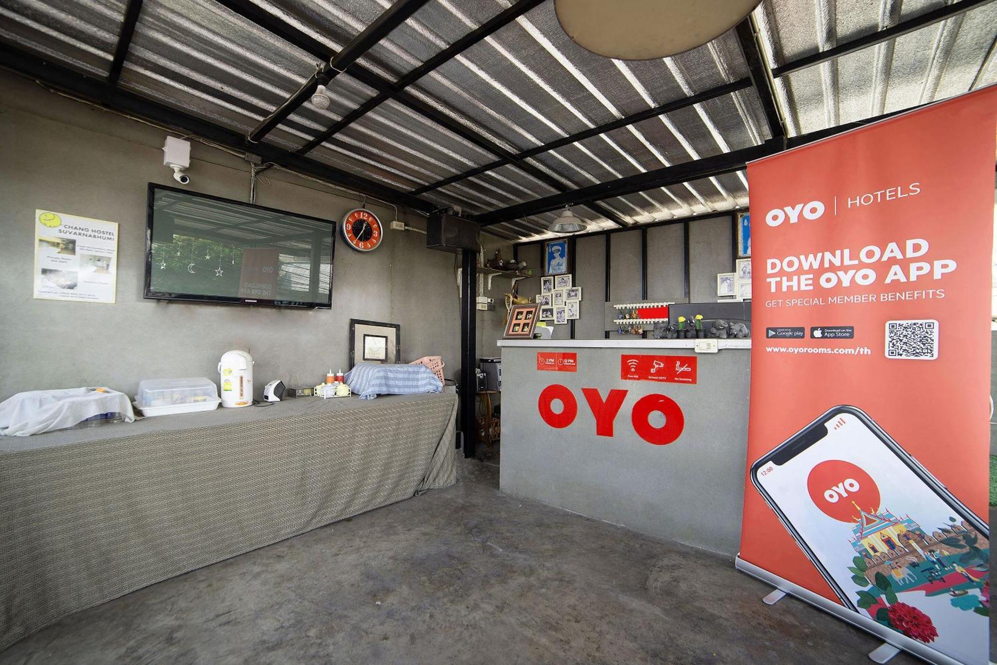 Oyo 560 Chang Hostel Suvarnabhumi 曼谷 外观 照片